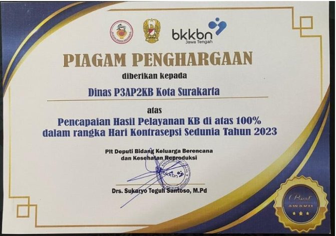 PIAGAM PENGHARGAAN BKKBN CAPAIAN HASIL 100_ 2023_001 Piagam Penghargaan Pencapaian Hasil Pelayanan KB Diatas 100% Dalam Rangka Hari Kontrasepsi Sedunia Tahun 2023